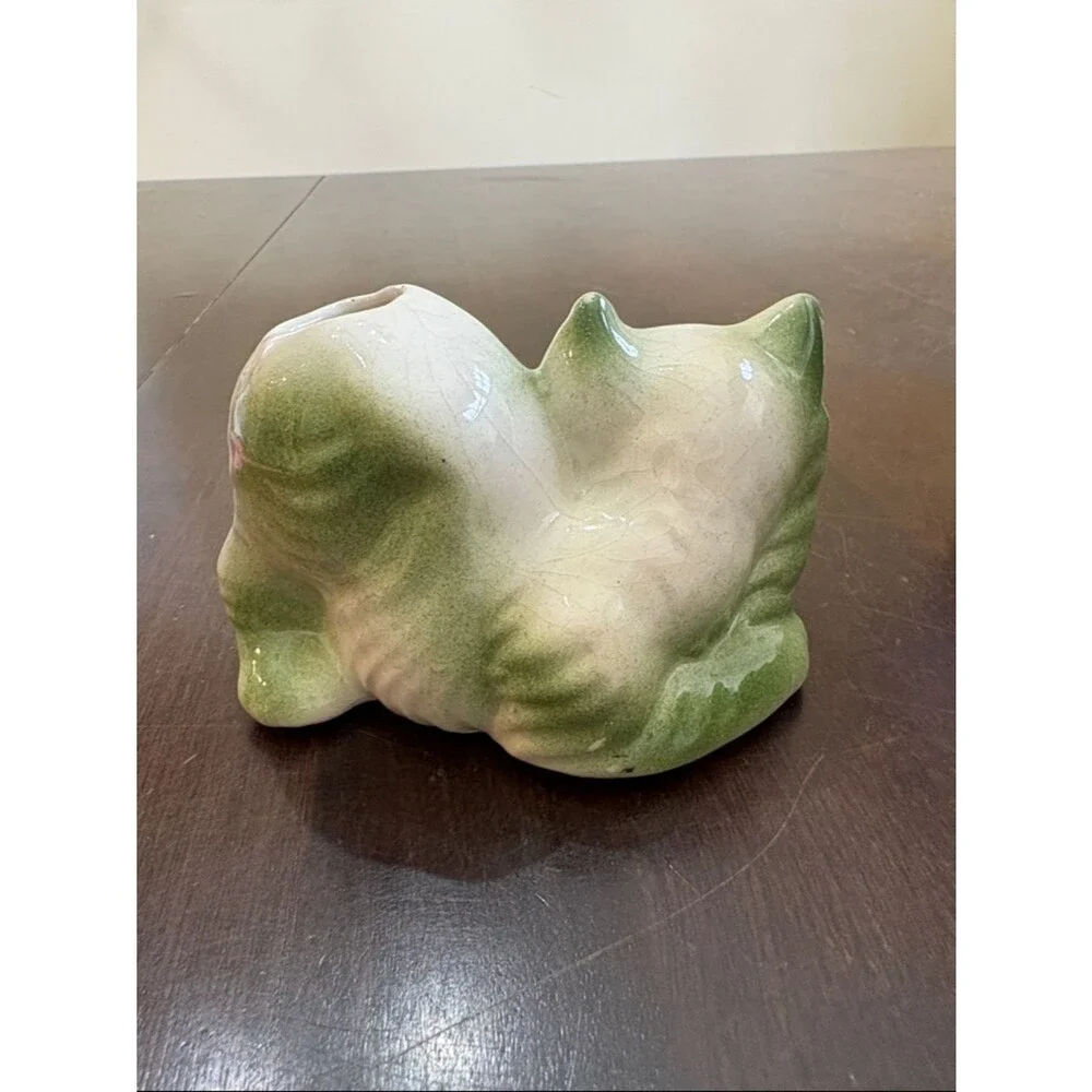 Vintage Airwick cat diffuser
